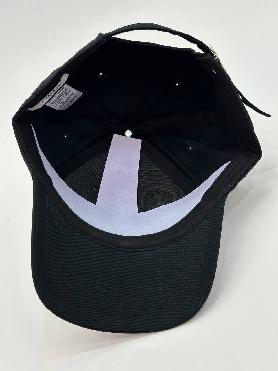 Gorra Guess