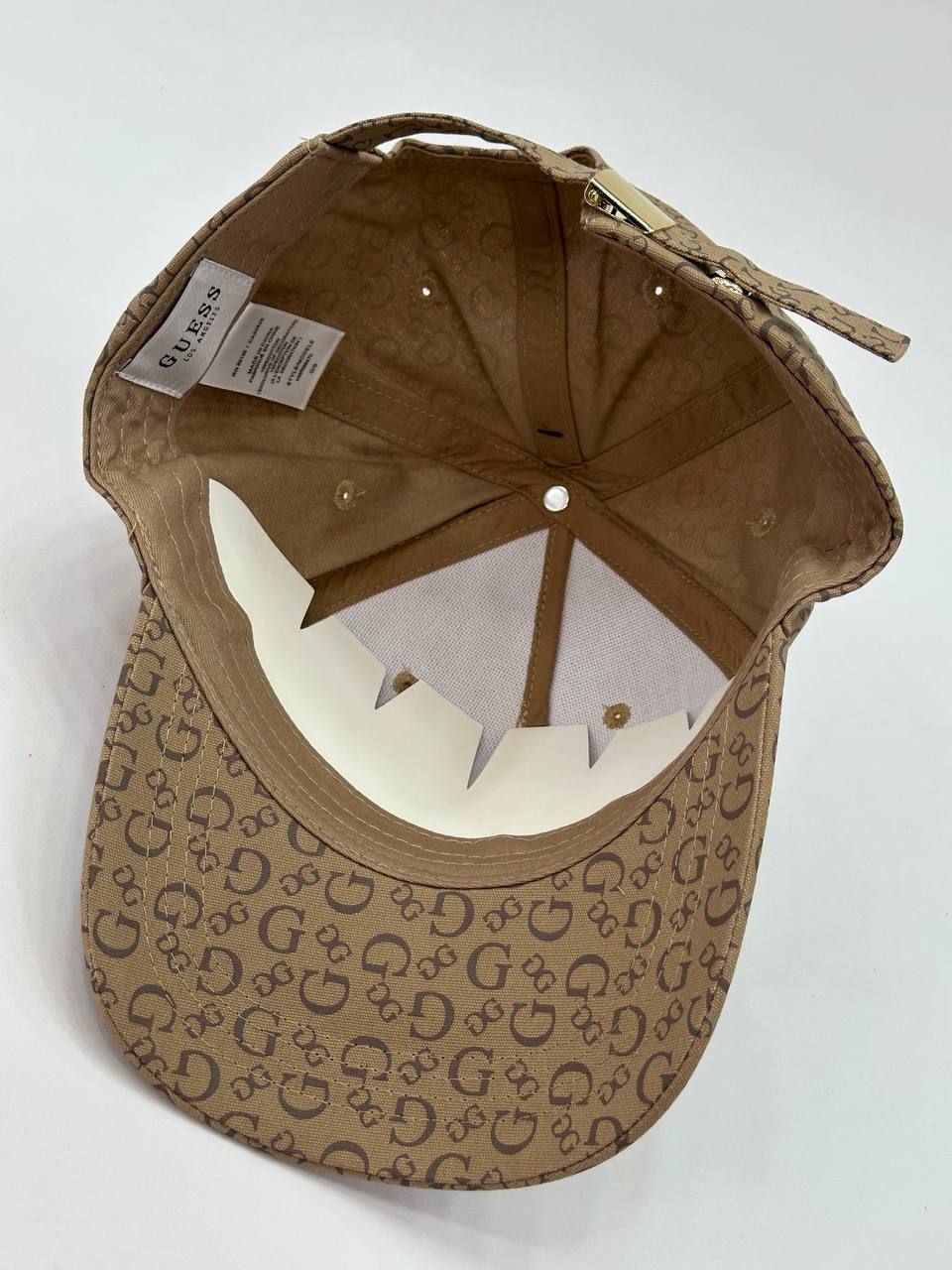 Gorra Guess