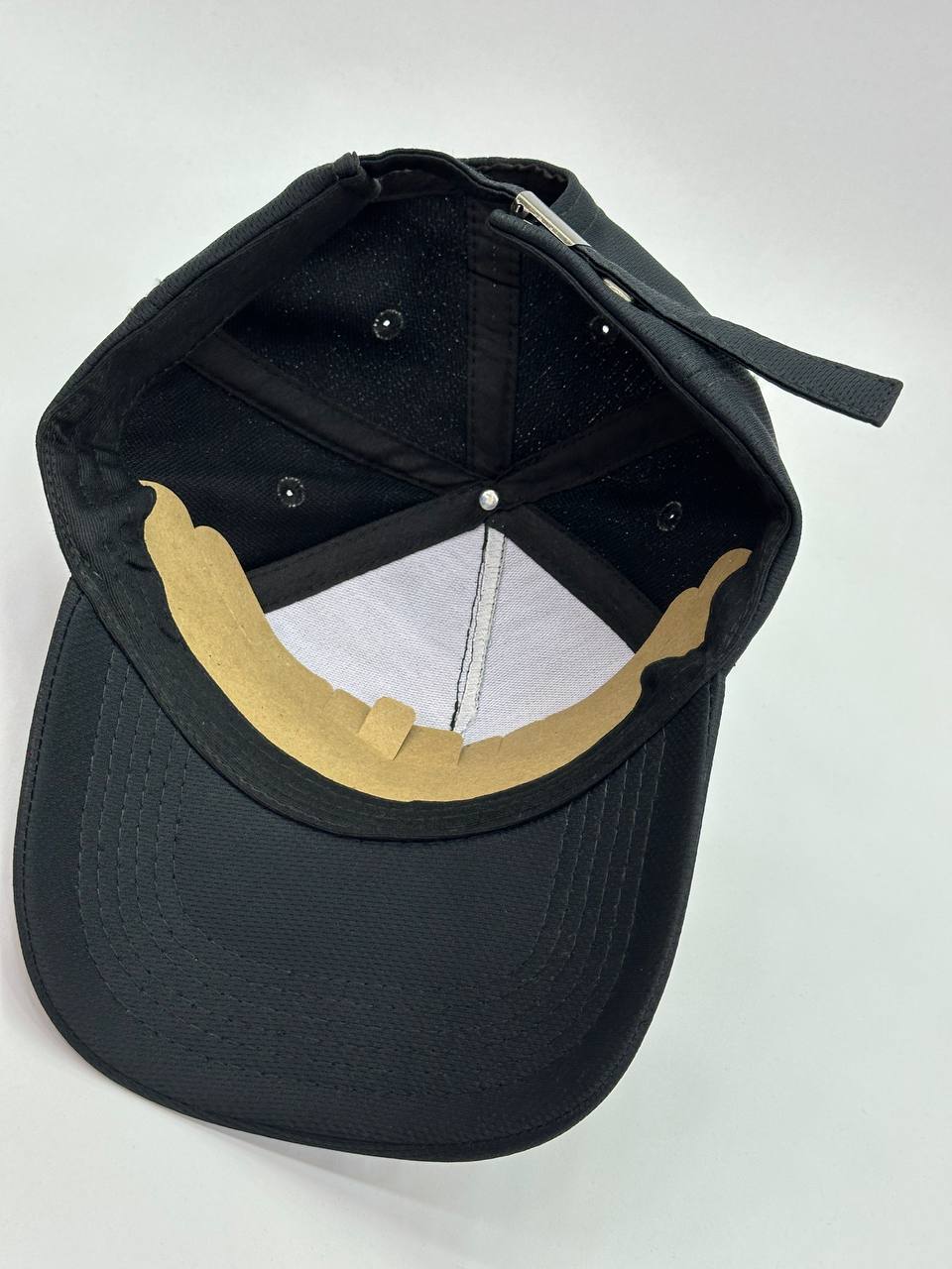 Gorra Guess