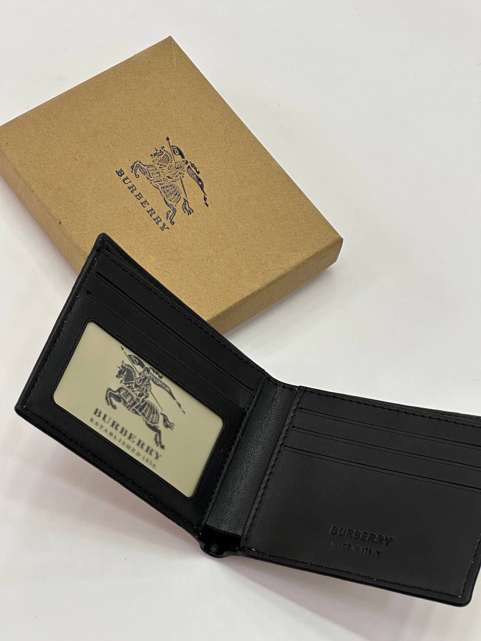 Billetera Burberry