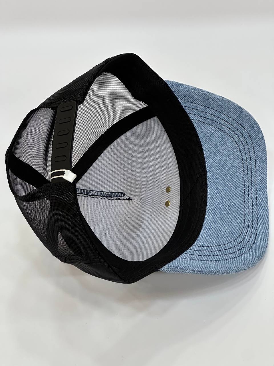 Gorra Guess