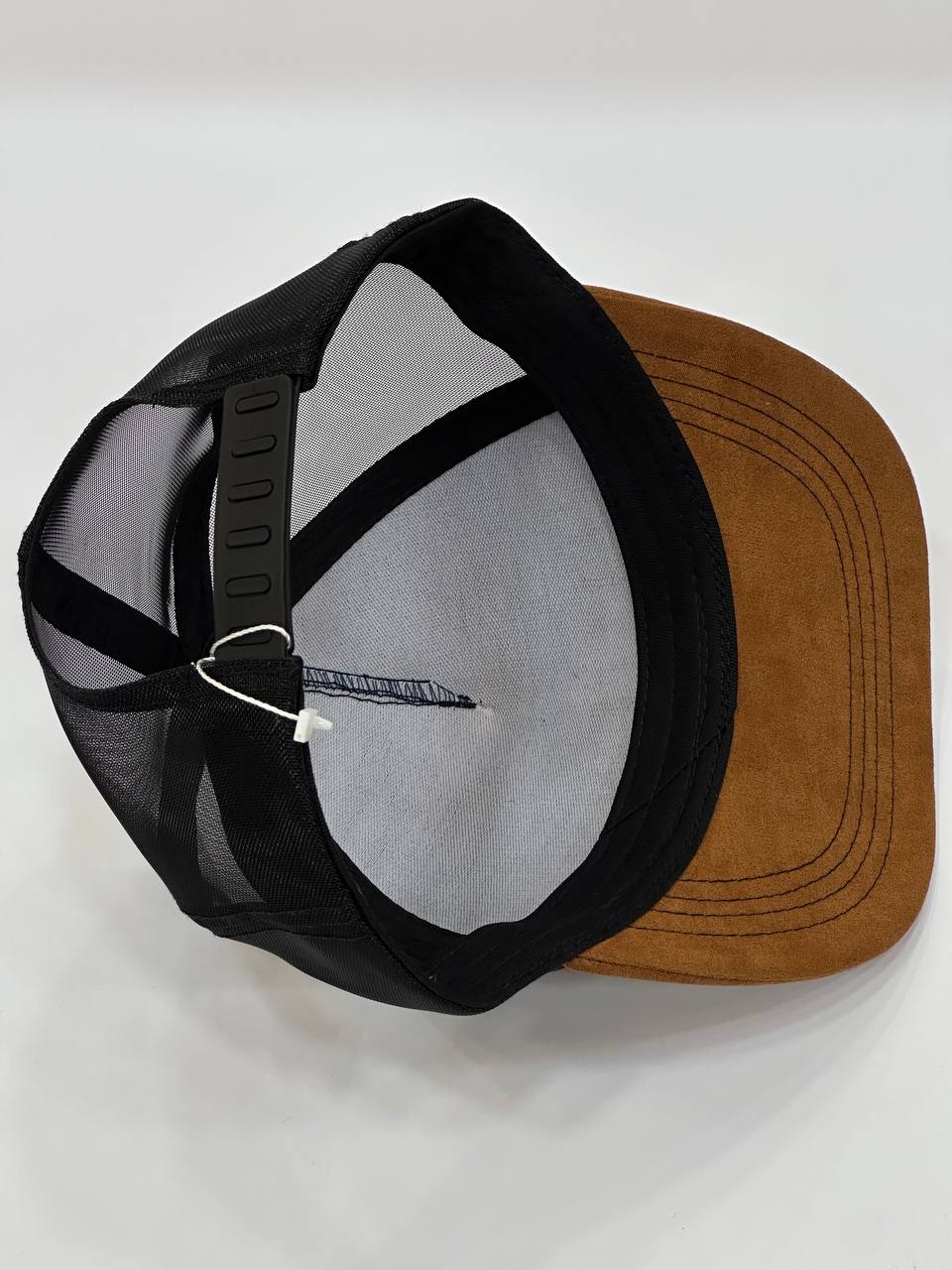 Gorra Guess