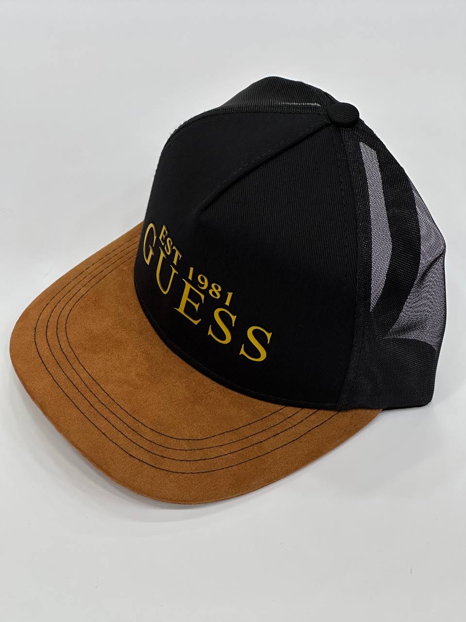 Gorra Guess