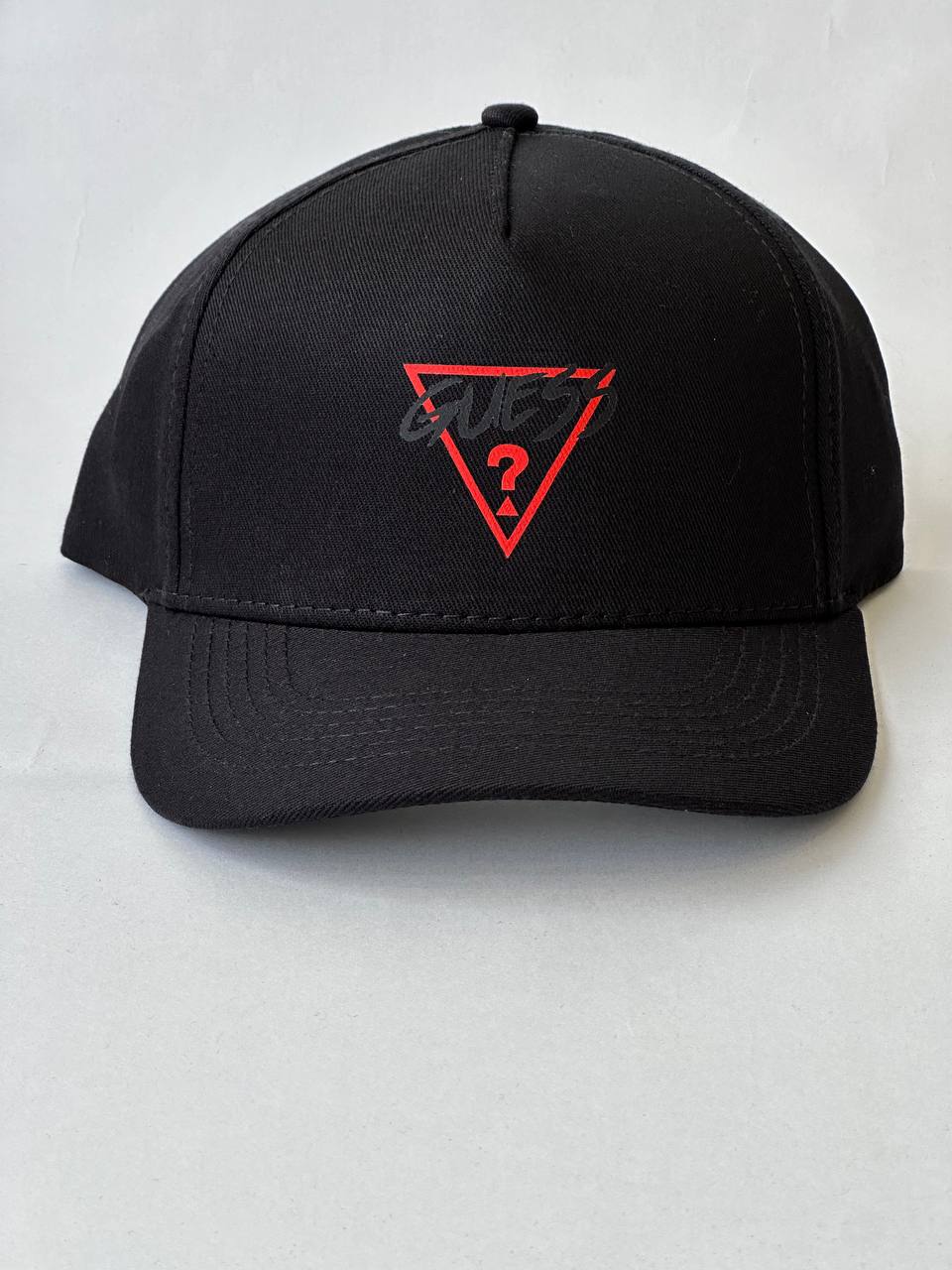 Gorra Guess