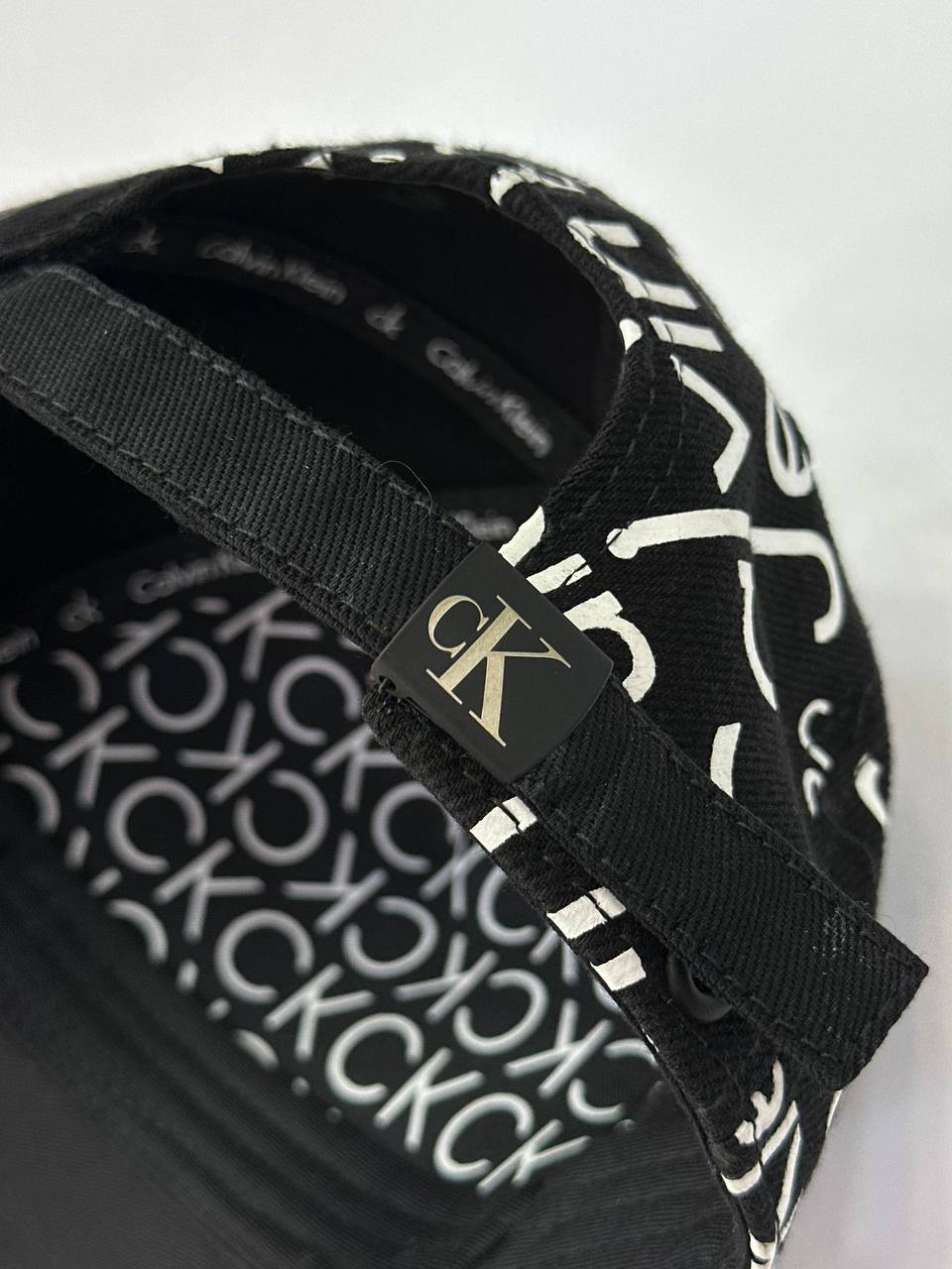 Gorra Calvin Klein